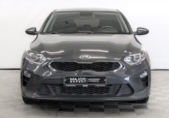 Подержанный автомобиль Kia Ceed Hatchback 2019 года (2 фото)