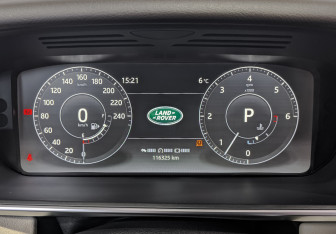 Подержанный автомобиль Land Rover Range Rover Sport 2017 года (16 фото)