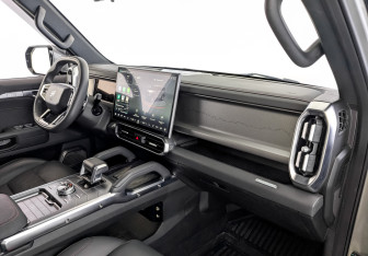 Подержанный автомобиль Jetour T2 2024 года (11 фото)