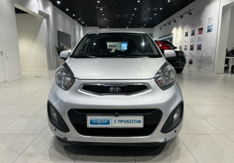 Подержанный автомобиль Kia Picanto 2014 года (2 фото)