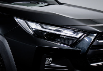 Подержанный автомобиль Toyota RAV4 2024 года (16 фото)