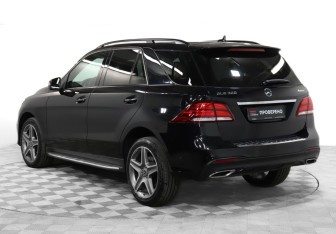 Подержанный автомобиль Mercedes-Benz GLE 2018 года (7 фото)