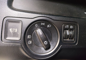 Подержанный автомобиль Volkswagen Passat Wagon 2006 года (18 фото)