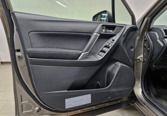 Подержанный автомобиль Subaru Forester Suv 2017 года (18 фото)