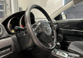 Подержанный автомобиль Mazda 3 Sedan 2008 года (7 фото)