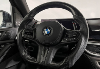 Подержанный автомобиль BMW X7 2024 года (17 фото)