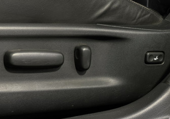 Подержанный автомобиль Toyota Camry Sedan 2011 года (15 фото)