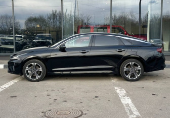 Подержанный автомобиль Kia K5 2024 года (8 фото)