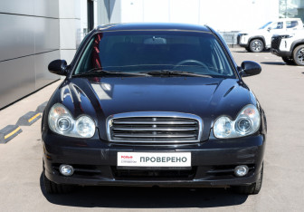 Подержанный автомобиль Hyundai Sonata 2009 года (2 фото)