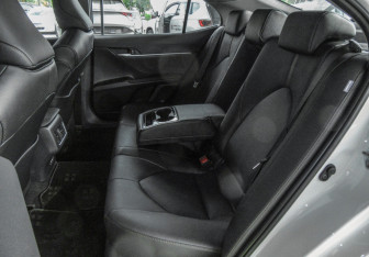 Новый Toyota Camry Sedan 2024 (9 фото)