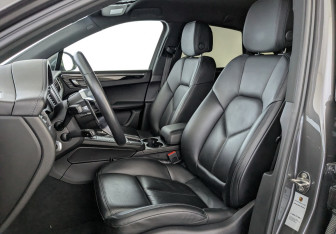 Подержанный автомобиль Porsche Macan 2014 года (23 фото)