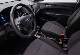 Подержанный автомобиль Hyundai Solaris Sedan 2020 года (10 фото)