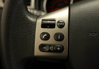 Подержанный автомобиль Nissan Tiida Sedan 2008 года (12 фото)