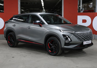Подержанный автомобиль Omoda C5 2023 года (3 фото)