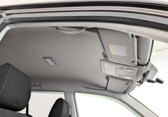 Подержанный автомобиль Suzuki Grand Vitara 2015 года (22 фото)