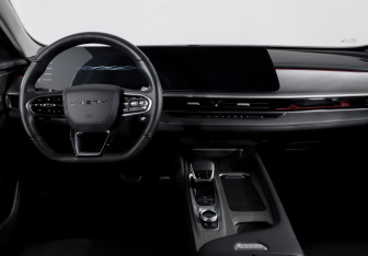 Подержанный автомобиль Chery Arrizo 8 2023 года (12 фото)