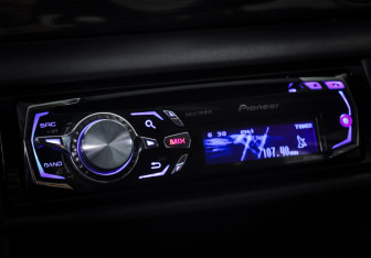 Подержанный автомобиль Mitsubishi Outlander 2007 года (16 фото)