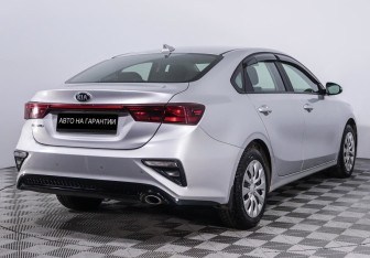 Подержанный автомобиль Kia Cerato Sedan 2020 года (5 фото)