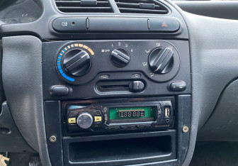 Подержанный автомобиль Chevrolet Lanos 2006 года (14 фото)