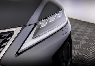 Подержанный автомобиль Lexus RX 2021 года (17 фото)