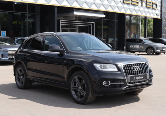 Подержанный автомобиль Audi Q5 2012 года (3 фото)
