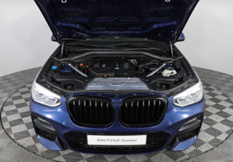 Подержанный автомобиль BMW X3 2020 года (10 фото)