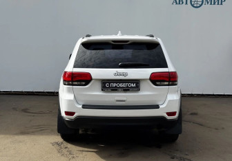Подержанный автомобиль Jeep Grand Cherokee 2014 года (6 фото)