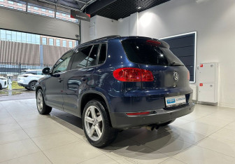 Подержанный автомобиль Volkswagen Tiguan 2012 года (7 фото)