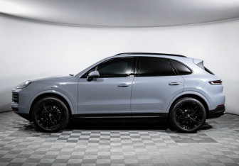 Подержанный автомобиль Porsche Cayenne 2024 года (8 фото)