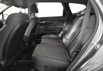 Подержанный автомобиль Hyundai Santa Fe 2019 года (21 фото)
