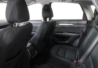 Подержанный автомобиль Mazda CX-5 2021 года (12 фото)