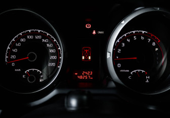 Подержанный автомобиль Mitsubishi Pajero 2019 года (11 фото)