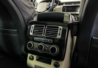 Подержанный автомобиль Land Rover Range Rover 2013 года (25 фото)