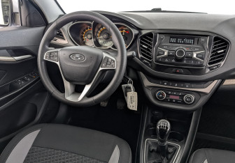 Подержанный автомобиль LADA (ВАЗ) Vesta Sedan 2021 года (25 фото)