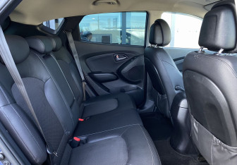 Подержанный автомобиль Hyundai ix35 2014 года (22 фото)