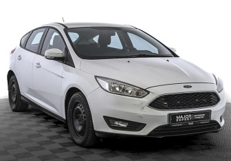 Подержанный автомобиль Ford Focus Hatchback 2018 года (3 фото)
