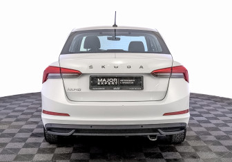 Подержанный автомобиль Skoda Rapid Liftback 2020 года (6 фото)