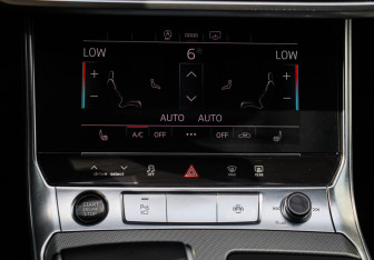 Подержанный автомобиль Audi A6 Sedan 2021 года (23 фото)