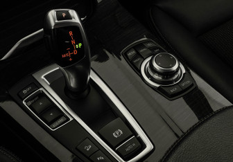 Подержанный автомобиль BMW X3 2016 года (17 фото)