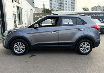 Подержанный автомобиль Hyundai Creta 2018 года (8 фото)