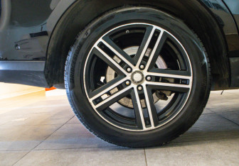 Подержанный автомобиль Mercedes-Benz GLE 2015 года (21 фото)