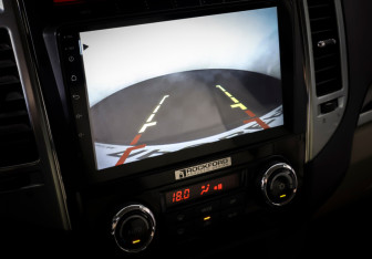 Подержанный автомобиль Mitsubishi Pajero 2020 года (18 фото)