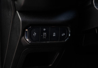 Подержанный автомобиль Haval Jolion 2023 года (17 фото)