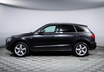 Подержанный автомобиль Audi Q5 2009 года (8 фото)