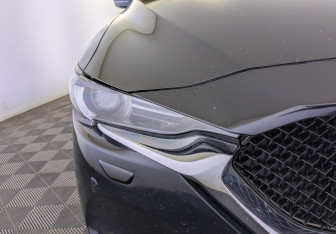 Подержанный автомобиль Mazda CX-5 2021 года (11 фото)