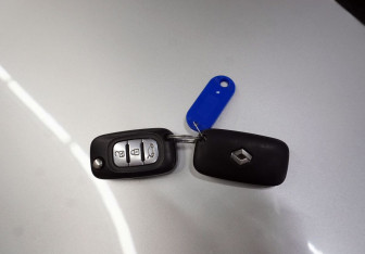 Подержанный автомобиль Renault Megane Hatchback 2012 года (14 фото)