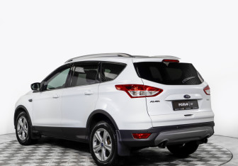 Подержанный автомобиль Ford Kuga 2014 года (5 фото)