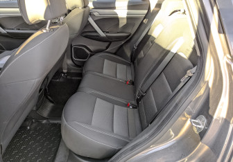 Подержанный автомобиль Geely Coolray 2022 года (18 фото)