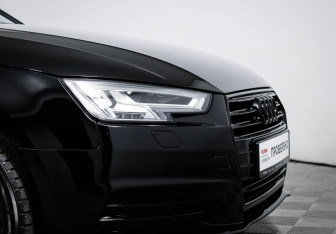 Подержанный автомобиль Audi A4 Sedan 2018 года (18 фото)
