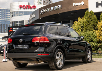 Подержанный автомобиль Volkswagen Touareg 2012 года (4 фото)